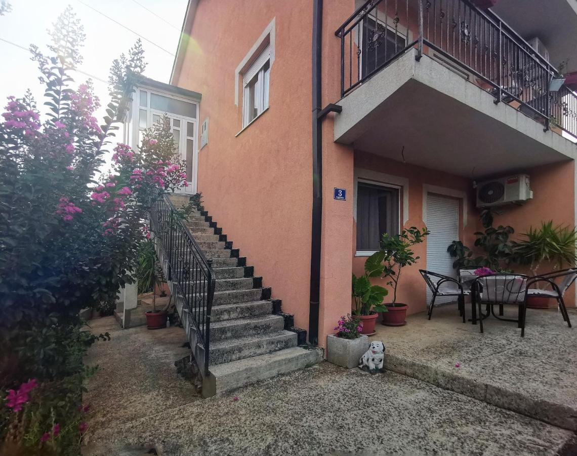 טרביניה Apartman Anja מראה חיצוני תמונה